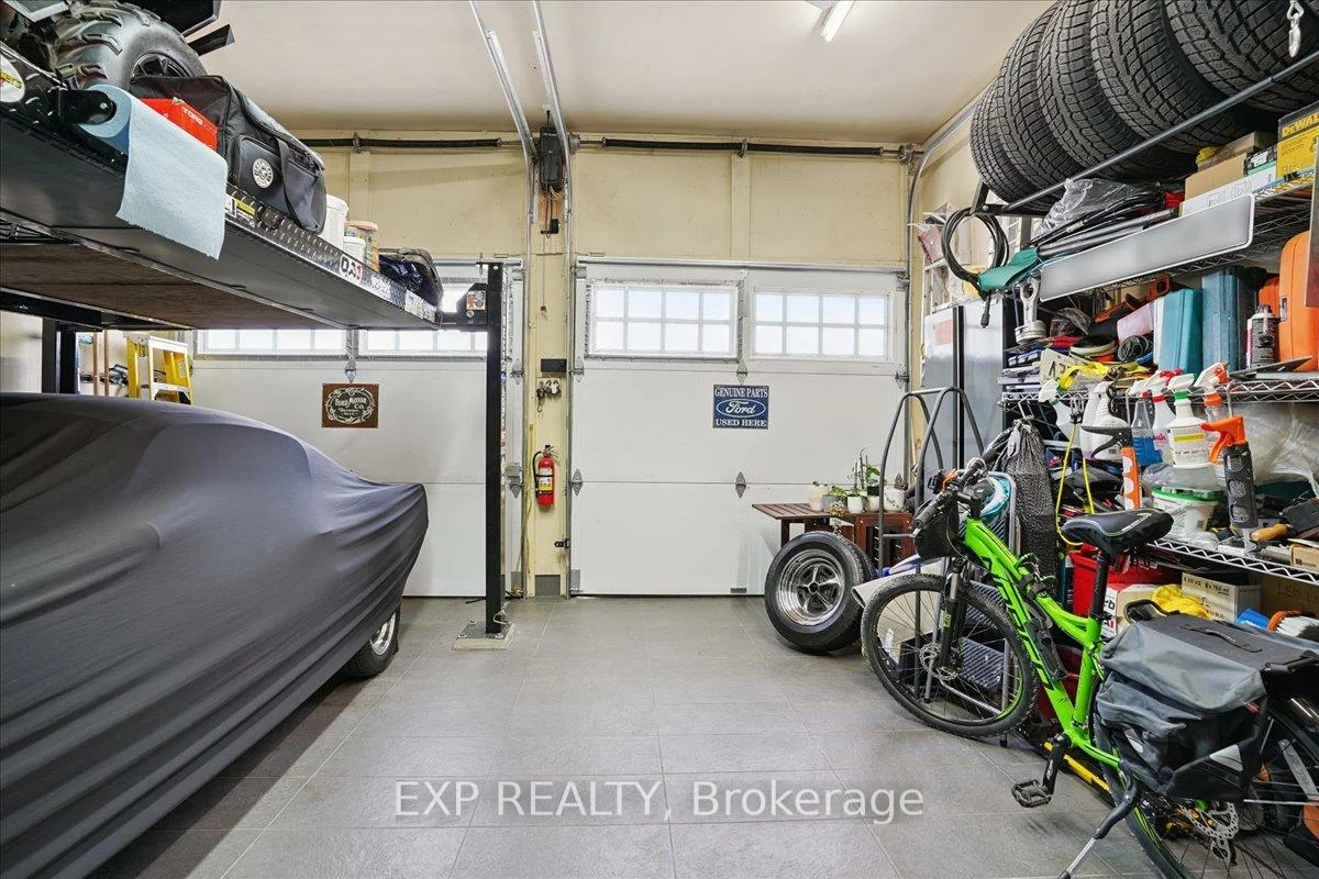 34, Capps, Bayshore, Barrie