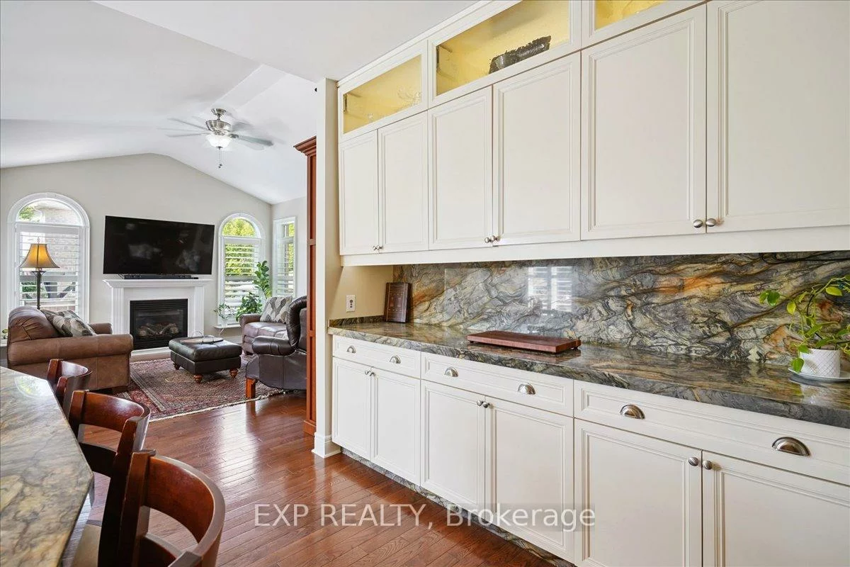 34, Capps, Bayshore, Barrie
