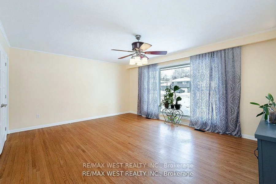 105, Shirley, Sunnidale, Barrie