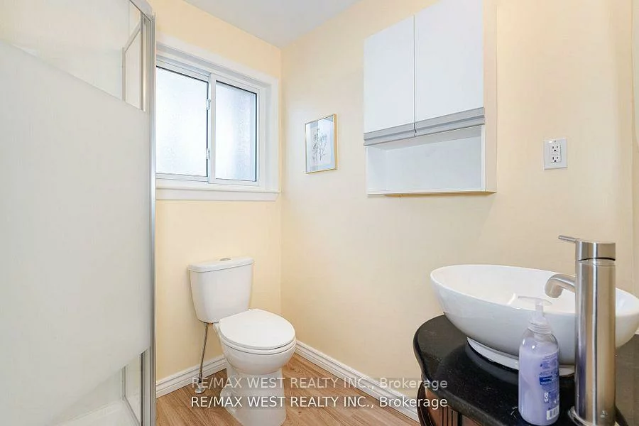 105, Shirley, Sunnidale, Barrie