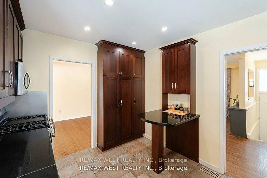 105, Shirley, Sunnidale, Barrie
