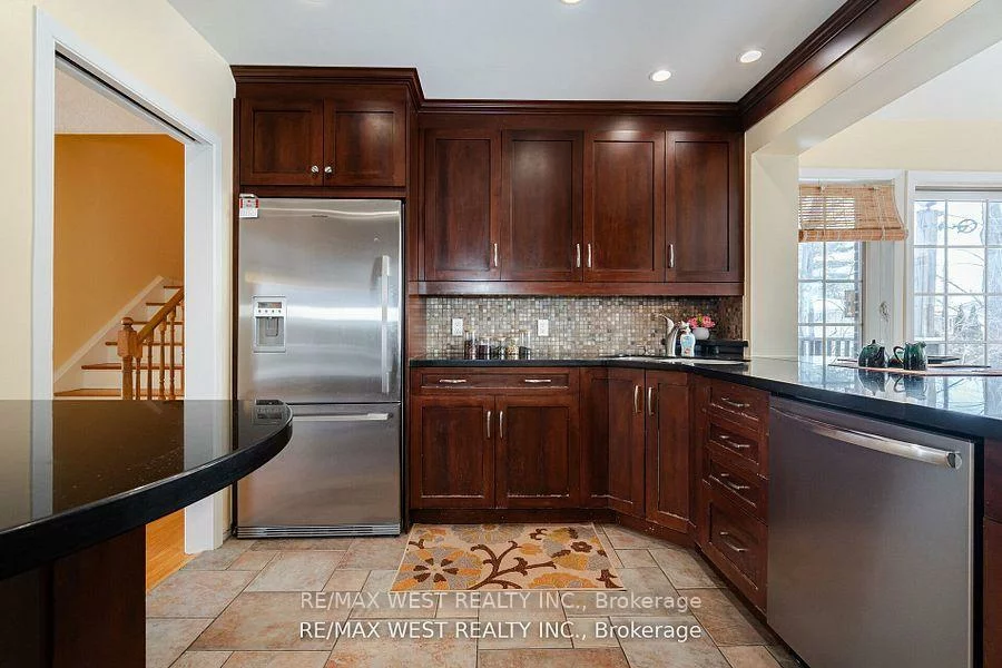 105, Shirley, Sunnidale, Barrie