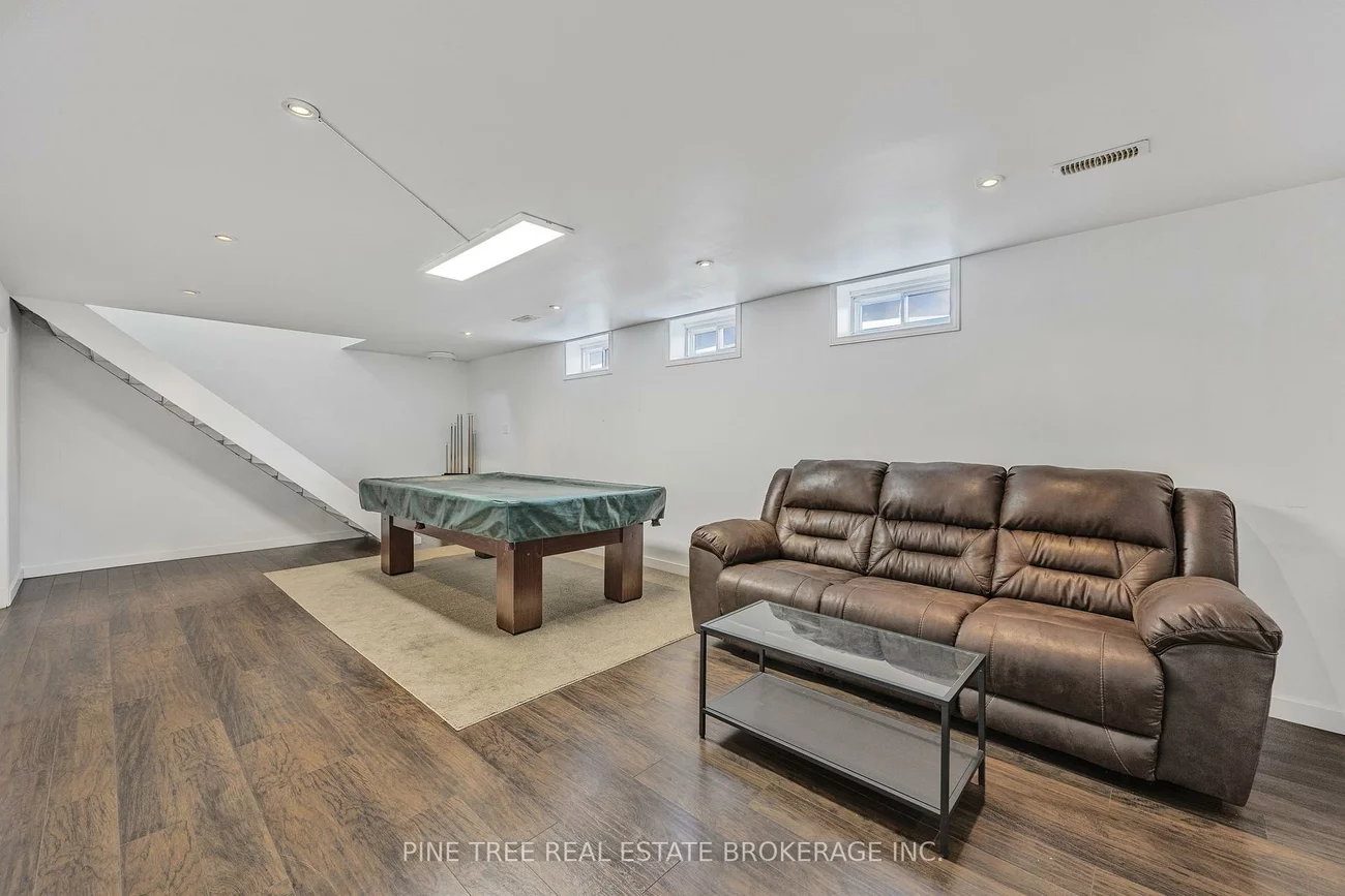 239, Warnica, Painswick North, Barrie