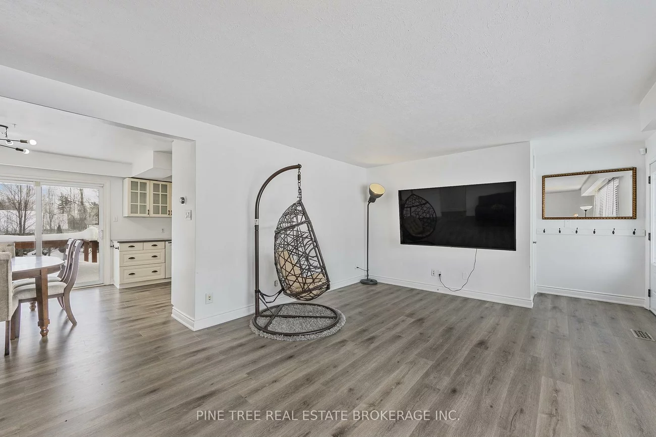 239, Warnica, Painswick North, Barrie