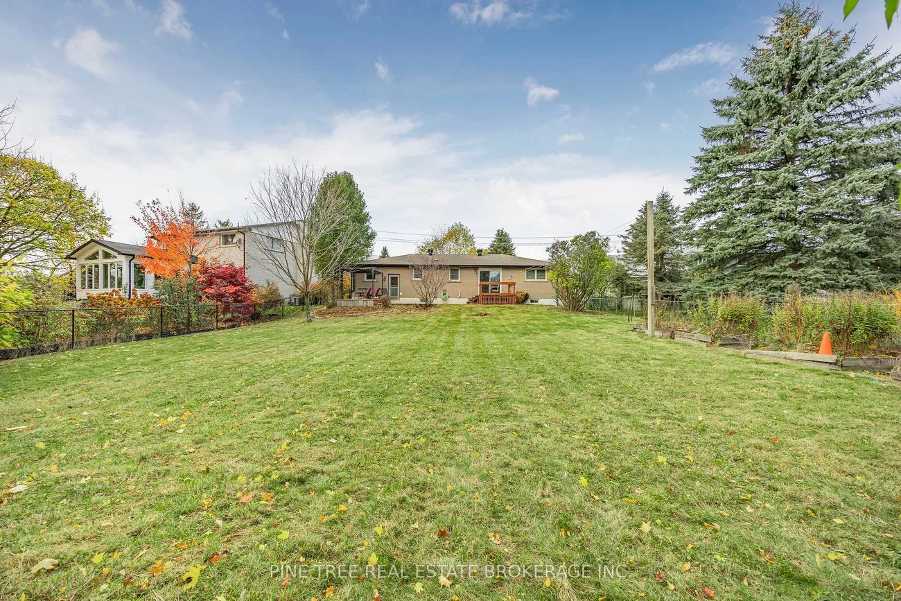 239, Warnica, Painswick North, Barrie