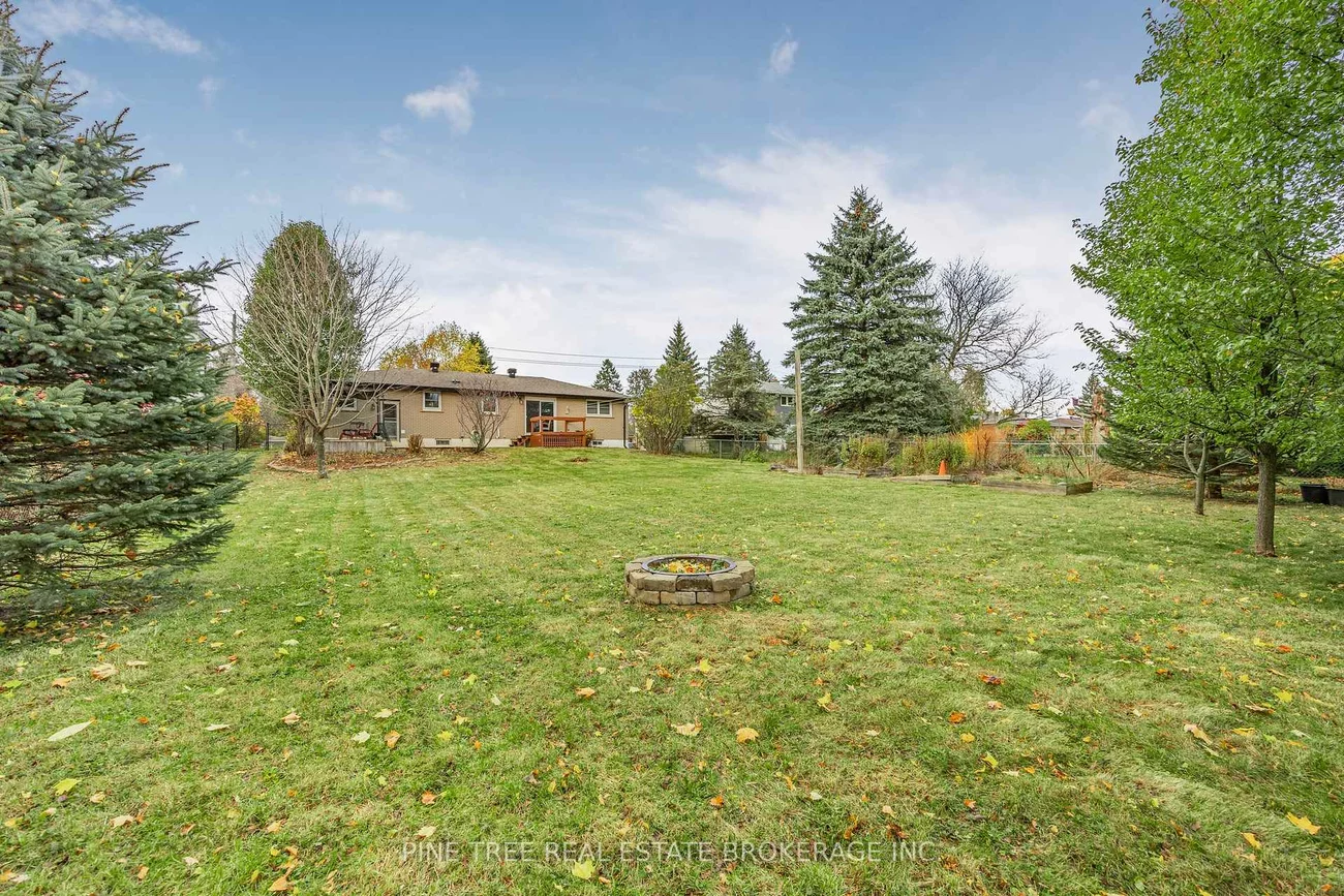 239, Warnica, Painswick North, Barrie