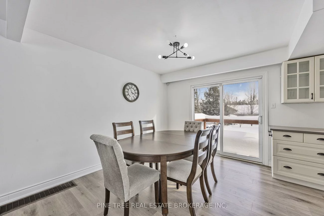 239, Warnica, Painswick North, Barrie