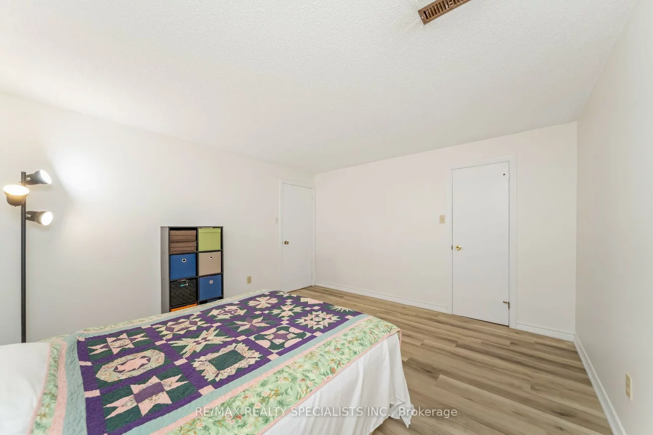 65, Bronte, Letitia Heights, Barrie