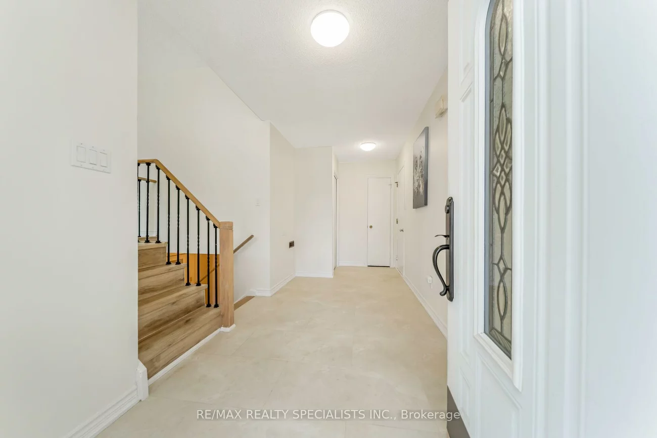 65, Bronte, Letitia Heights, Barrie
