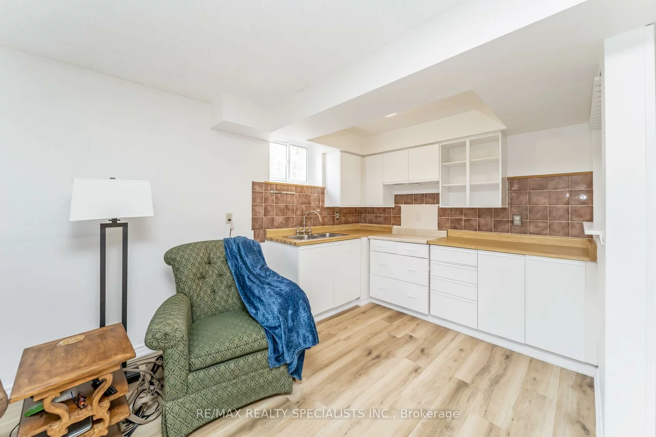 65, Bronte, Letitia Heights, Barrie