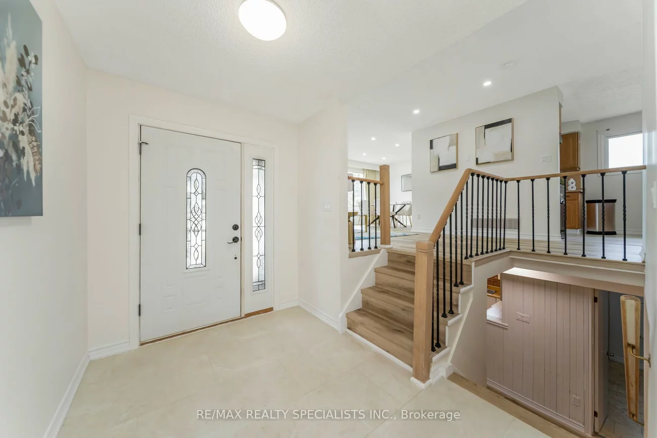 65, Bronte, Letitia Heights, Barrie
