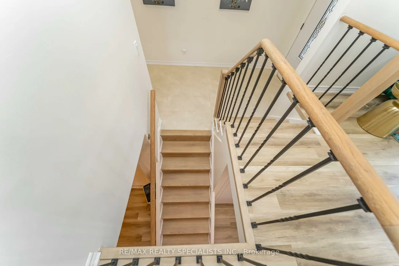 65, Bronte, Letitia Heights, Barrie