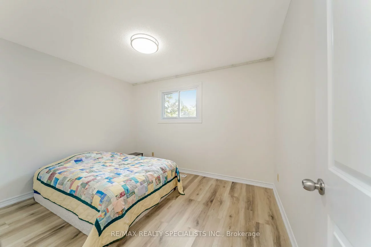 65, Bronte, Letitia Heights, Barrie