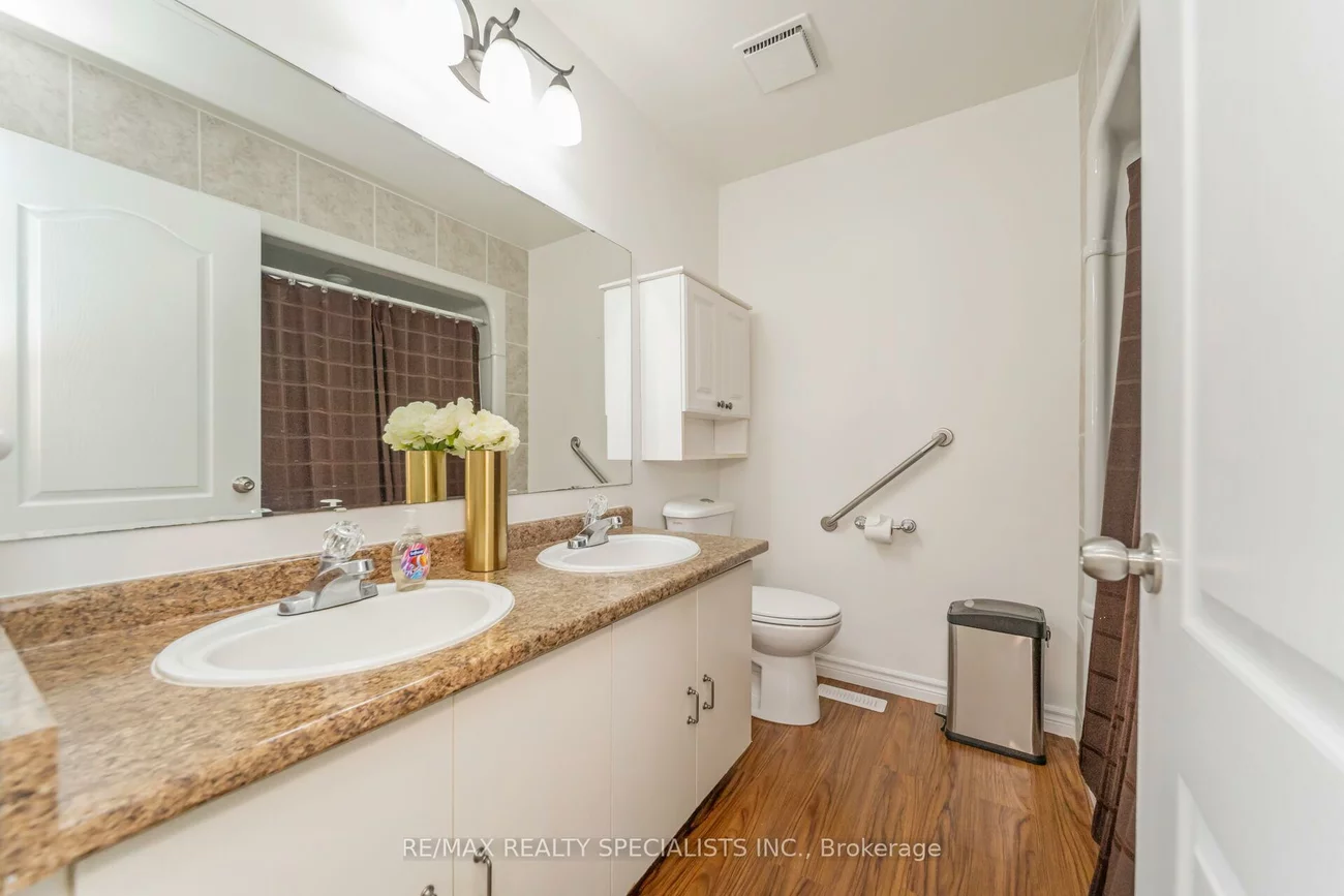 65, Bronte, Letitia Heights, Barrie