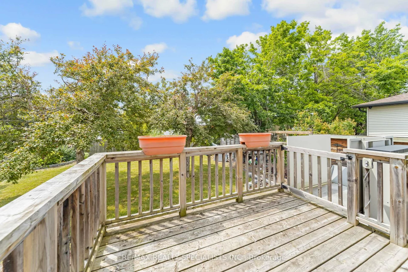 65, Bronte, Letitia Heights, Barrie
