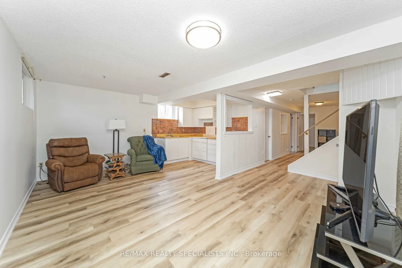 65, Bronte, Letitia Heights, Barrie