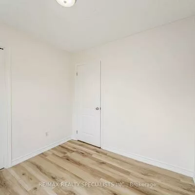 65, Bronte, Letitia Heights, Barrie
