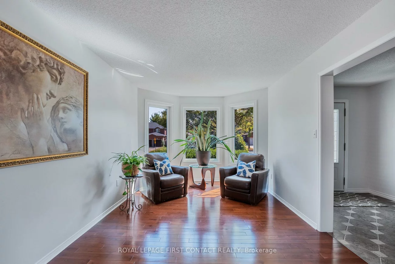 298, Livingstone, Northwest, Barrie