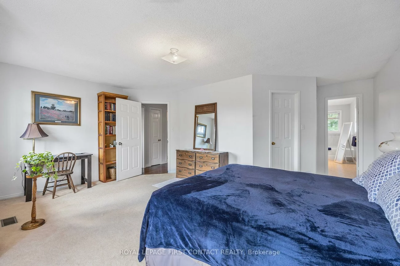 298, Livingstone, Northwest, Barrie