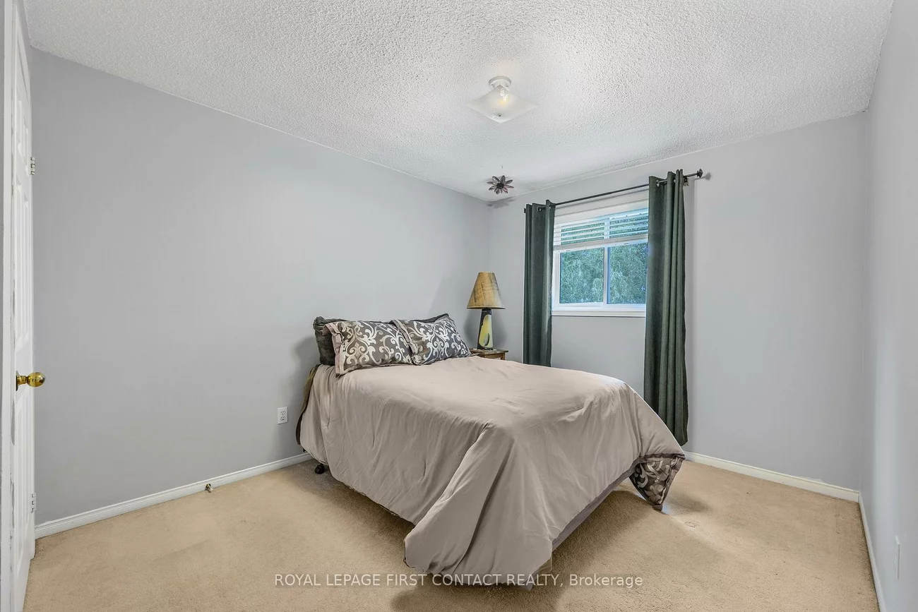 298, Livingstone, Northwest, Barrie