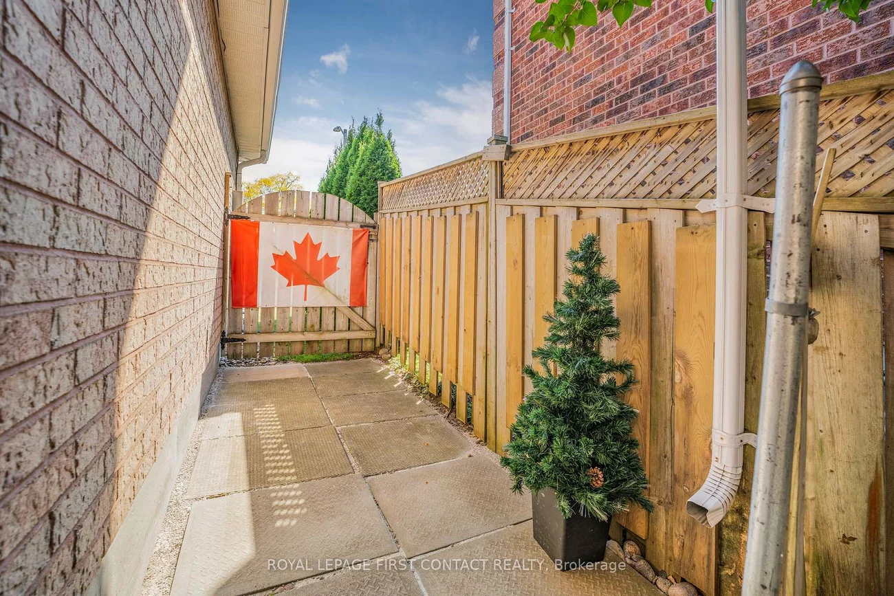 298, Livingstone, Northwest, Barrie