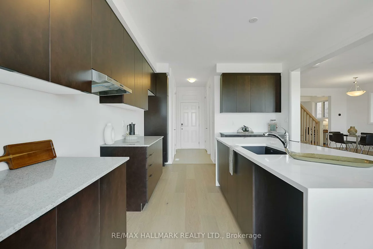 24, Yorkshire, Rural Barrie Southeast, Barrie