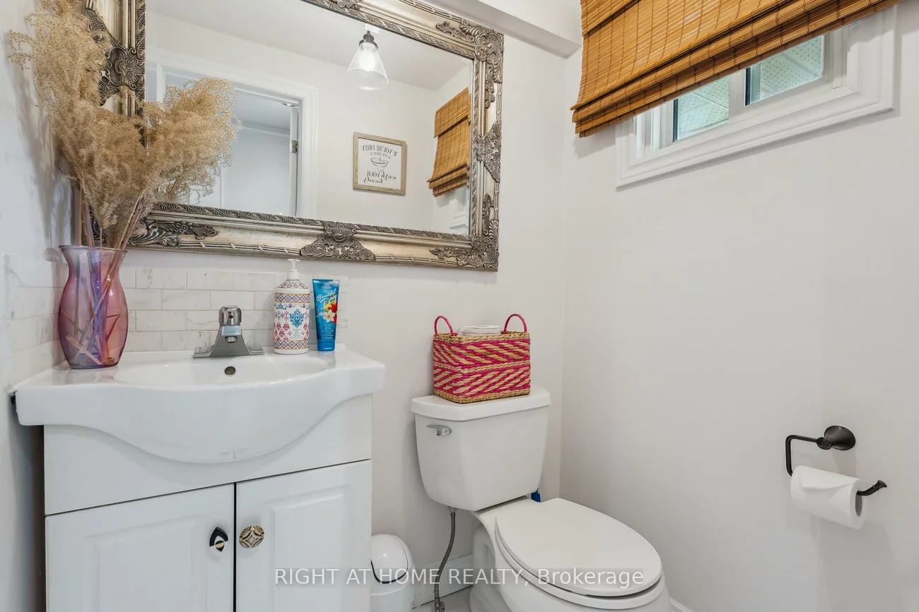 54, Shakespeare, Letitia Heights, Barrie
