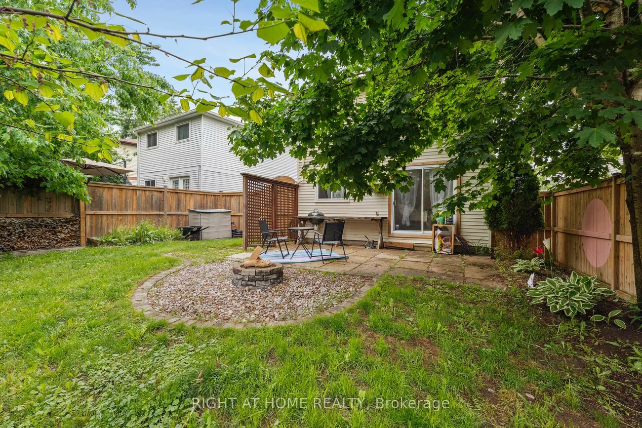 54, Shakespeare, Letitia Heights, Barrie