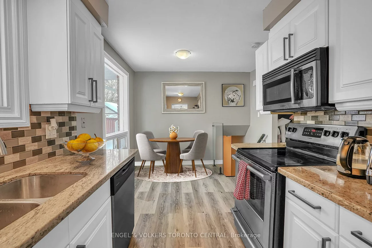 39, Bernick, Grove East, Barrie