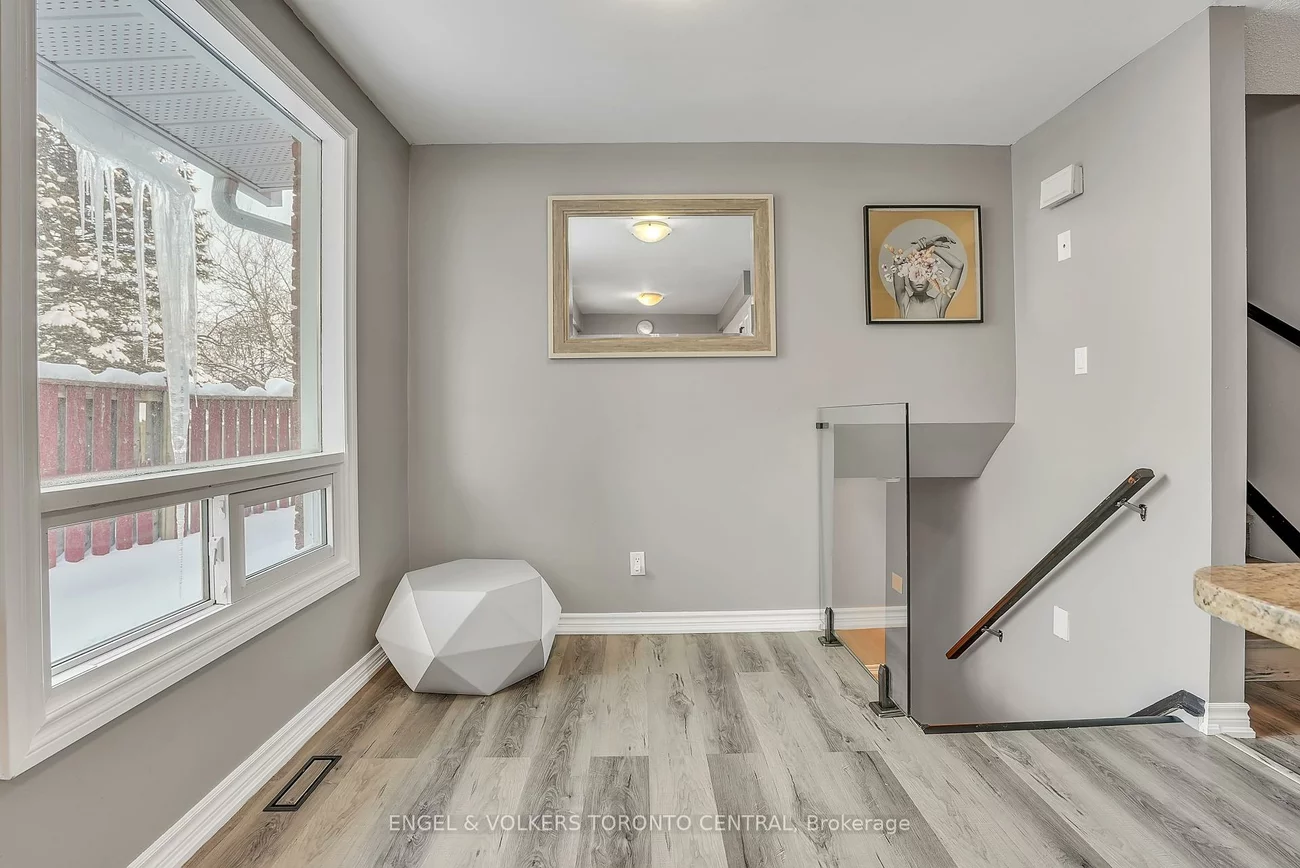 39, Bernick, Grove East, Barrie