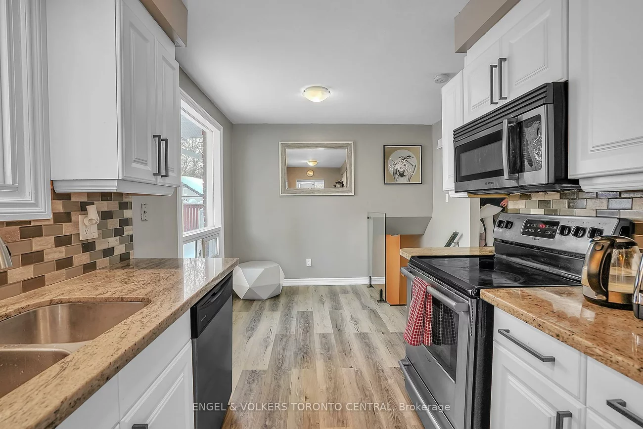 39, Bernick, Grove East, Barrie