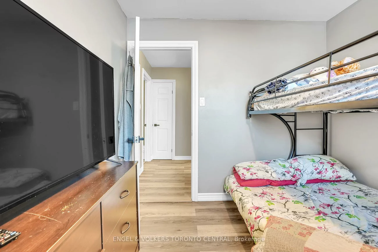 39, Bernick, Grove East, Barrie