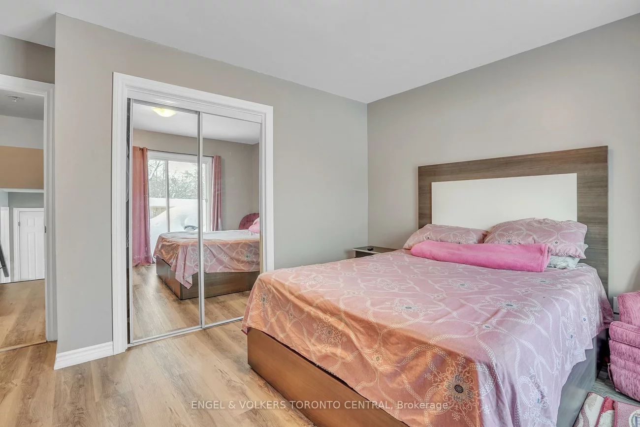39, Bernick, Grove East, Barrie