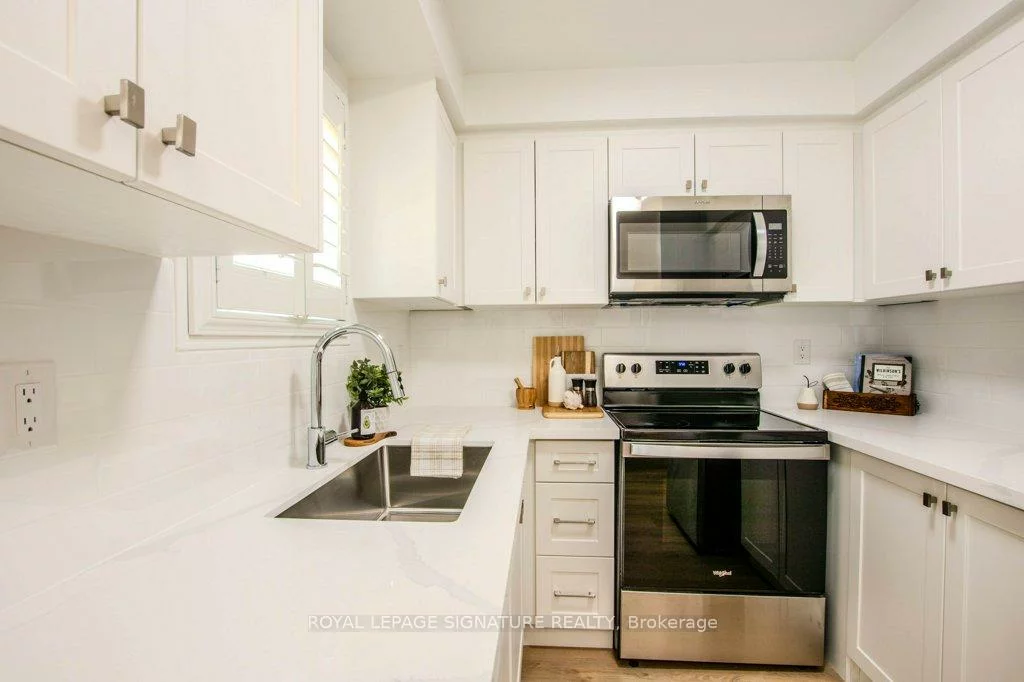 108, Hawthorne, Ardagh, Barrie