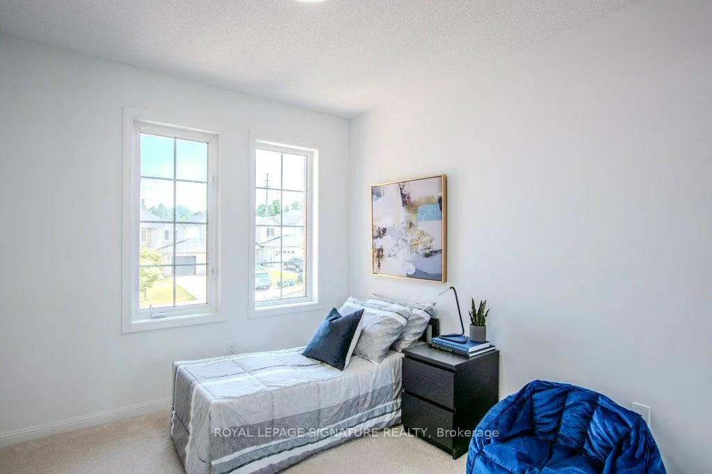 108, Hawthorne, Ardagh, Barrie