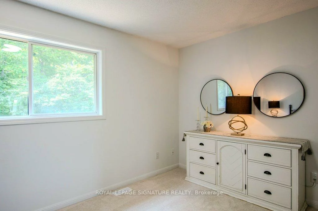 108, Hawthorne, Ardagh, Barrie