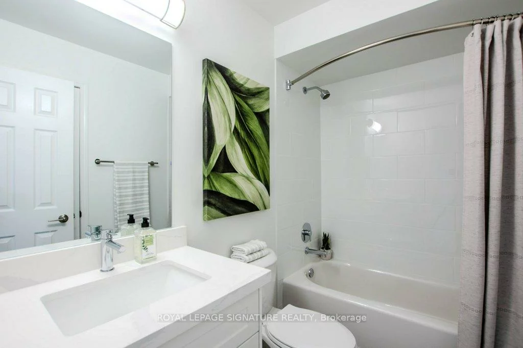 108, Hawthorne, Ardagh, Barrie