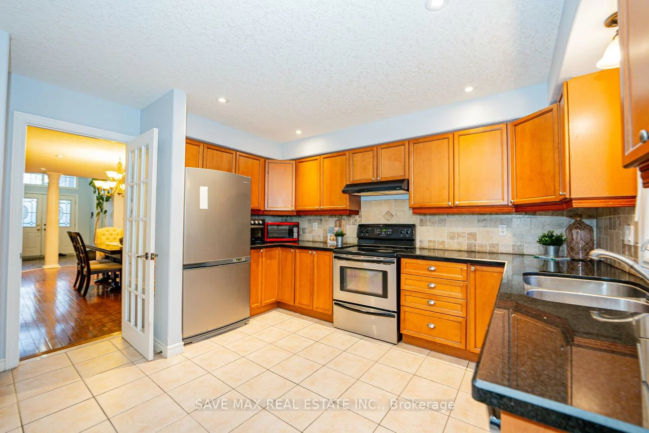 77, Sovereign's, Innis-Shore, Barrie
