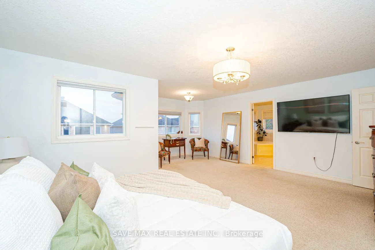 77, Sovereign's, Innis-Shore, Barrie