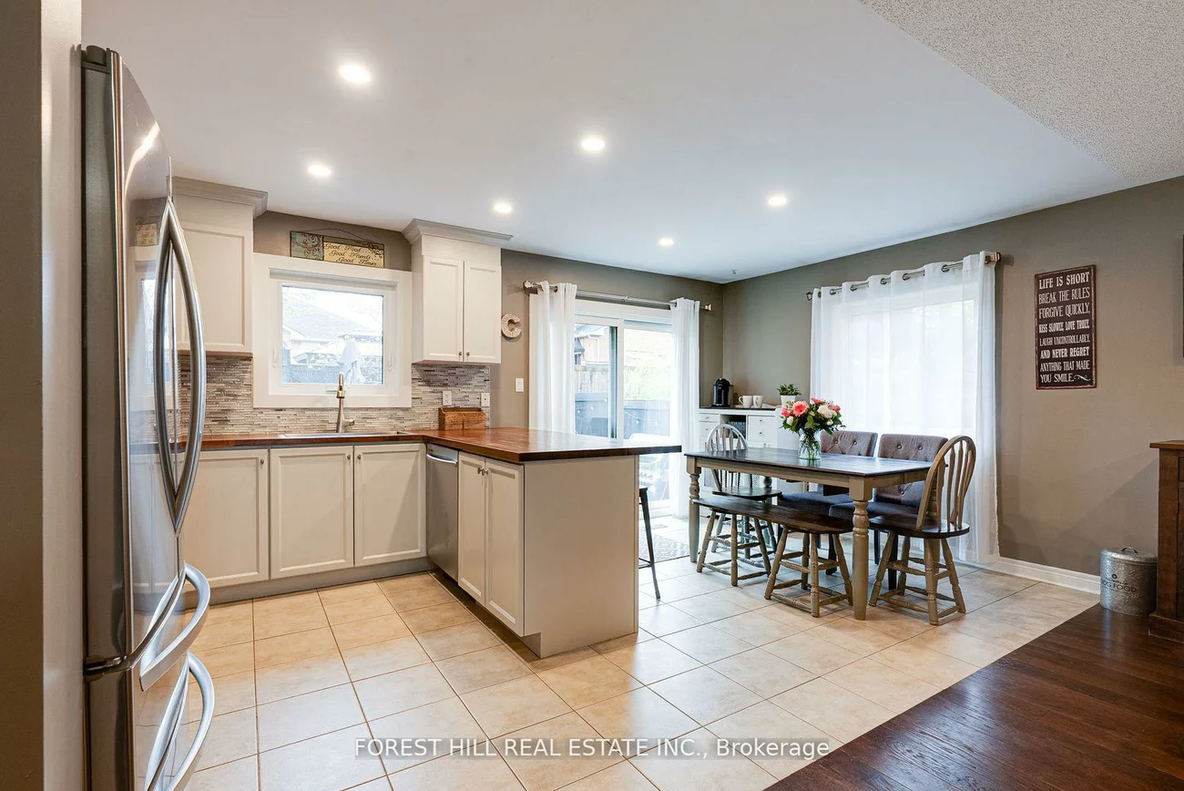 44, Prince Of Wales, Innis-Shore, Barrie