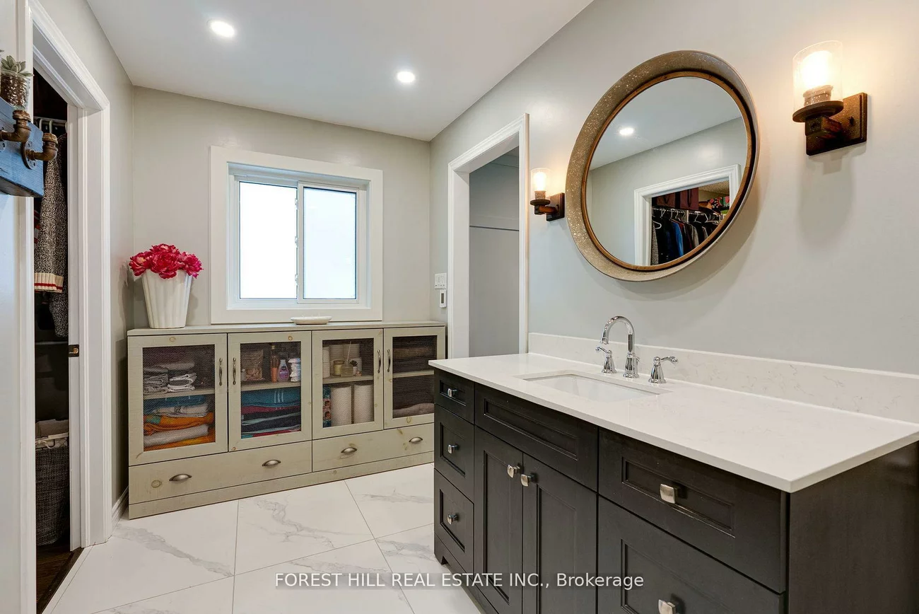 44, Prince Of Wales, Innis-Shore, Barrie