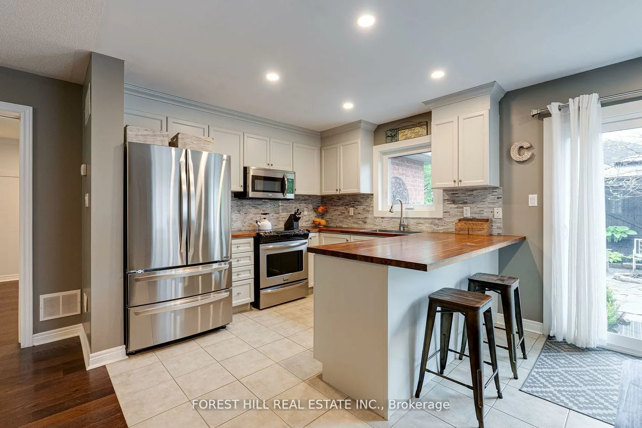 44, Prince Of Wales, Innis-Shore, Barrie