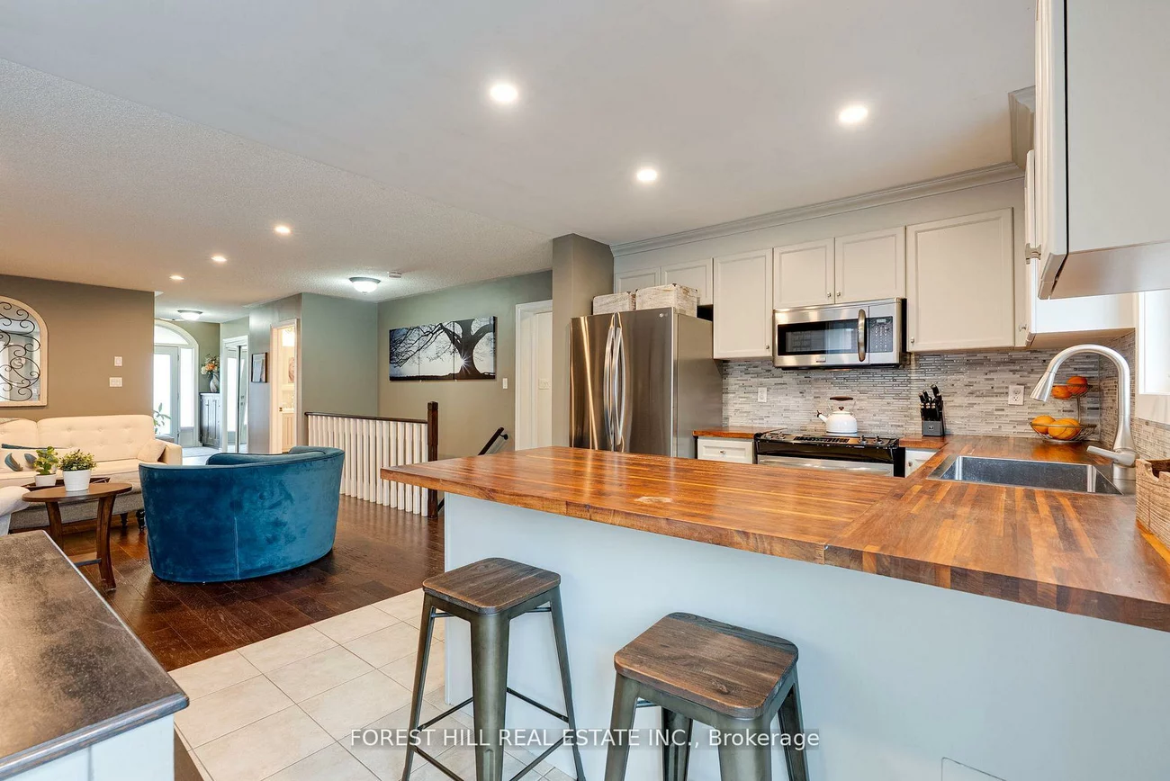 44, Prince Of Wales, Innis-Shore, Barrie
