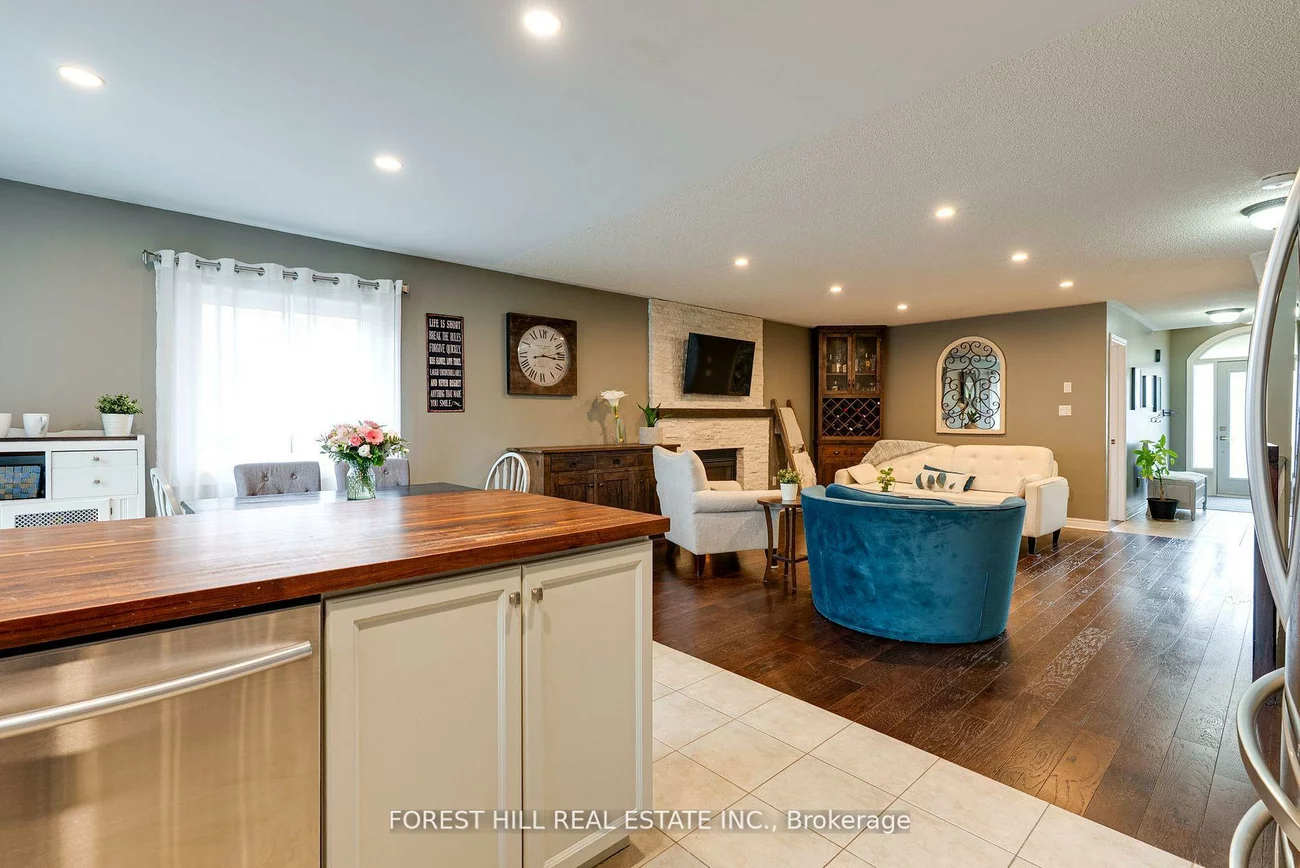 44, Prince Of Wales, Innis-Shore, Barrie