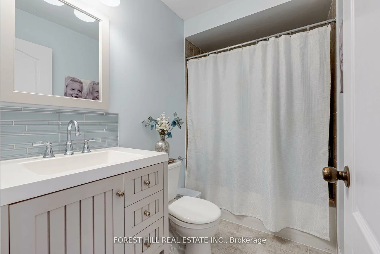 44, Prince Of Wales, Innis-Shore, Barrie