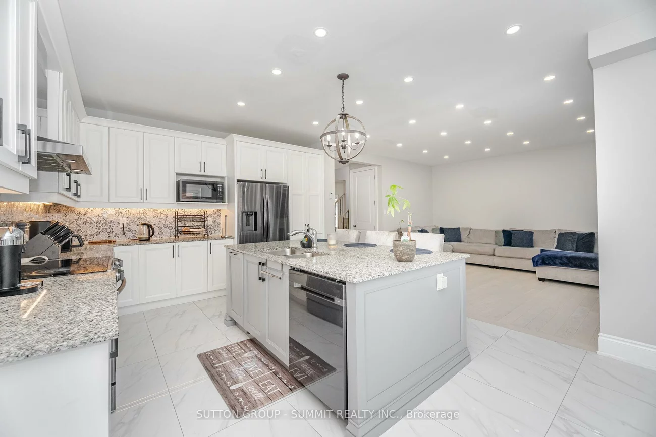 16, Westminster, Innis-Shore, Barrie