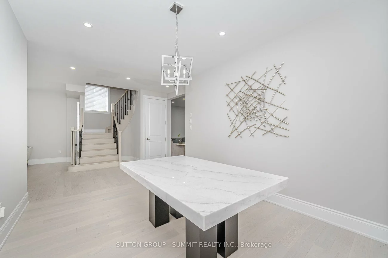 16, Westminster, Innis-Shore, Barrie