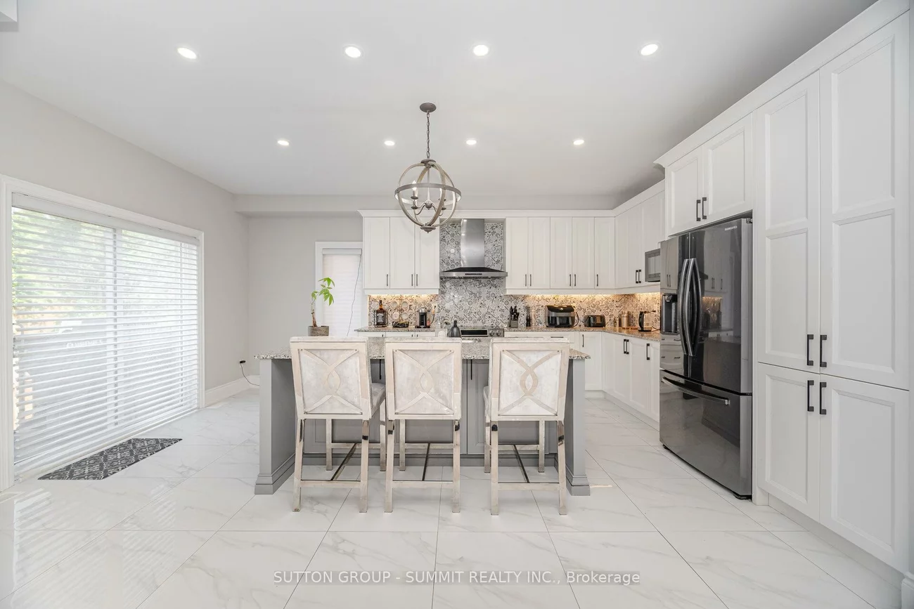 16, Westminster, Innis-Shore, Barrie