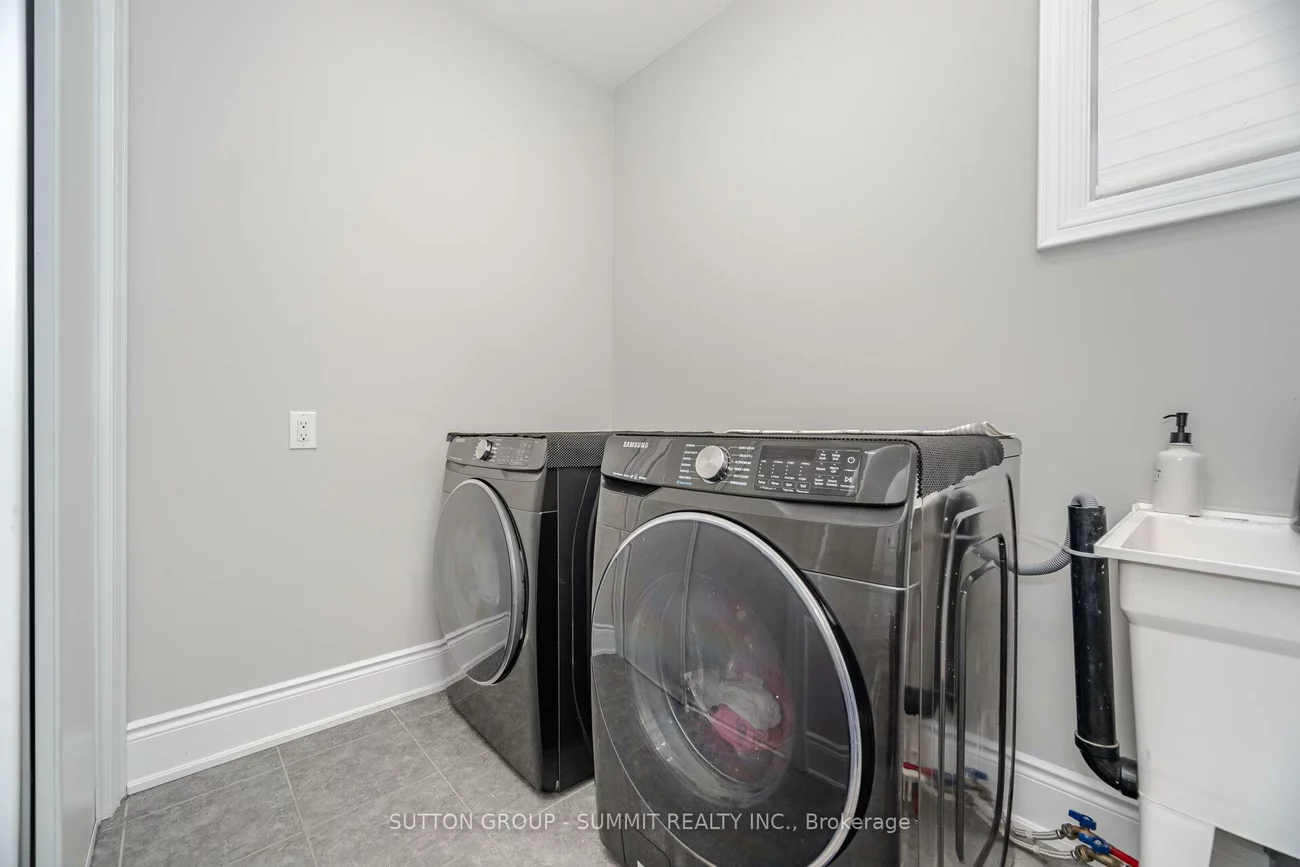 16, Westminster, Innis-Shore, Barrie