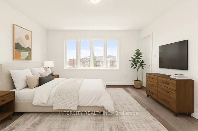 14, Blue Forest, Innis-Shore, Barrie